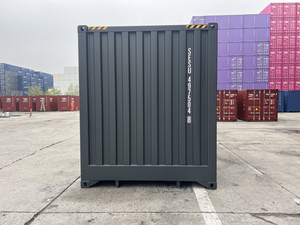 Stirnseite eines 40-Fuß-High-Cube-Side-Door-Containers in Anthrazit RAL 7016